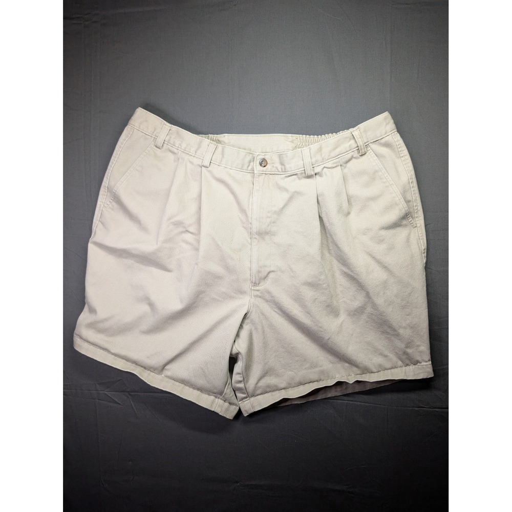 Roundtree & Yorke Mens 46 Khaki Pleated Chino Shorts Elastic Waist Cotton Tan